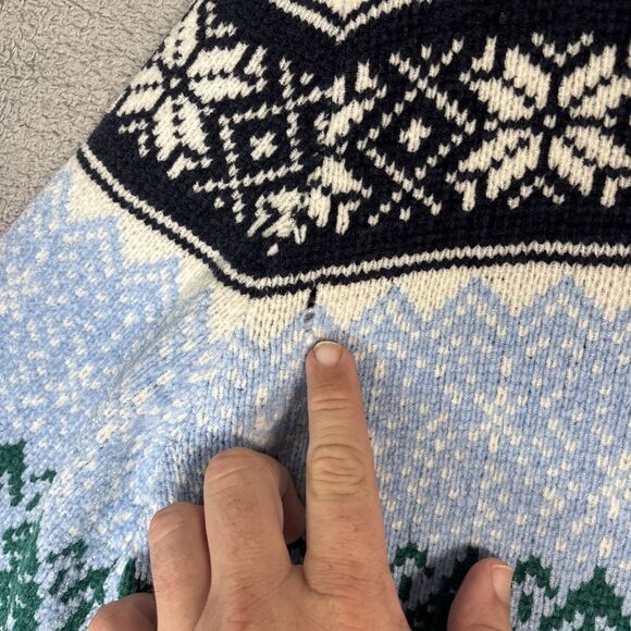 Classic Elements Womens Sweater Size M Fair Isle Christmas Holiday Cardigan Cozy - Picture 15 of 16